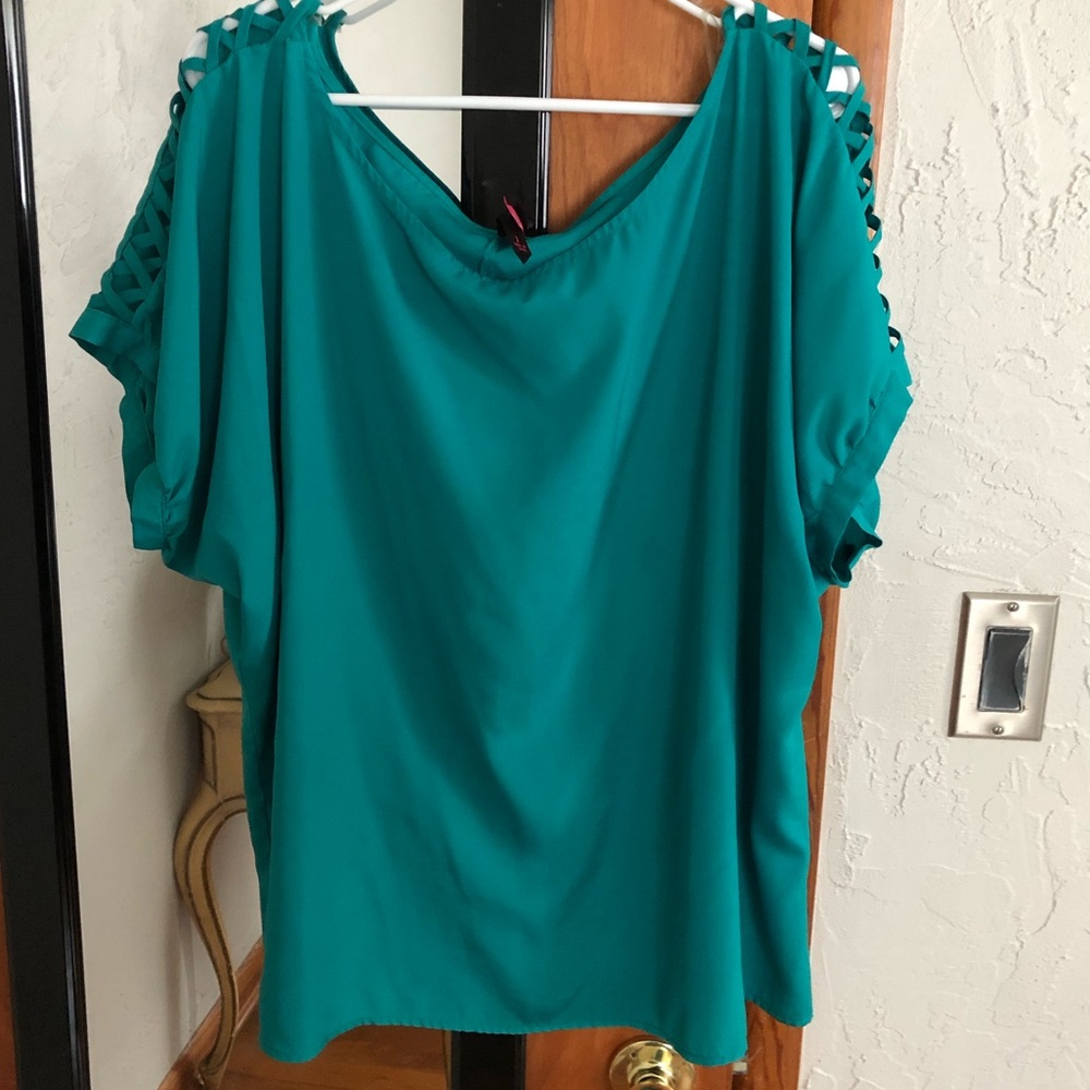 Short sleeve blouse